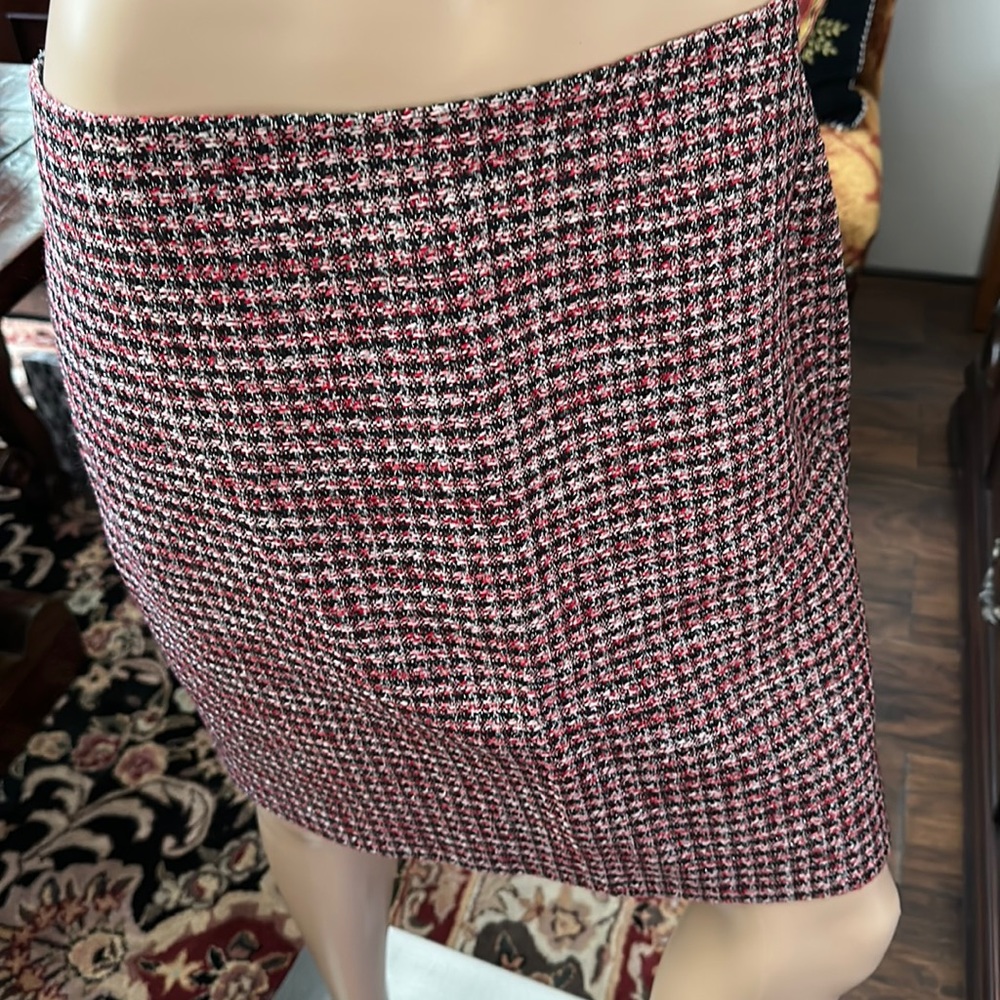 Whbm tweed skirt. Sz 6. Used. Excellent condition.